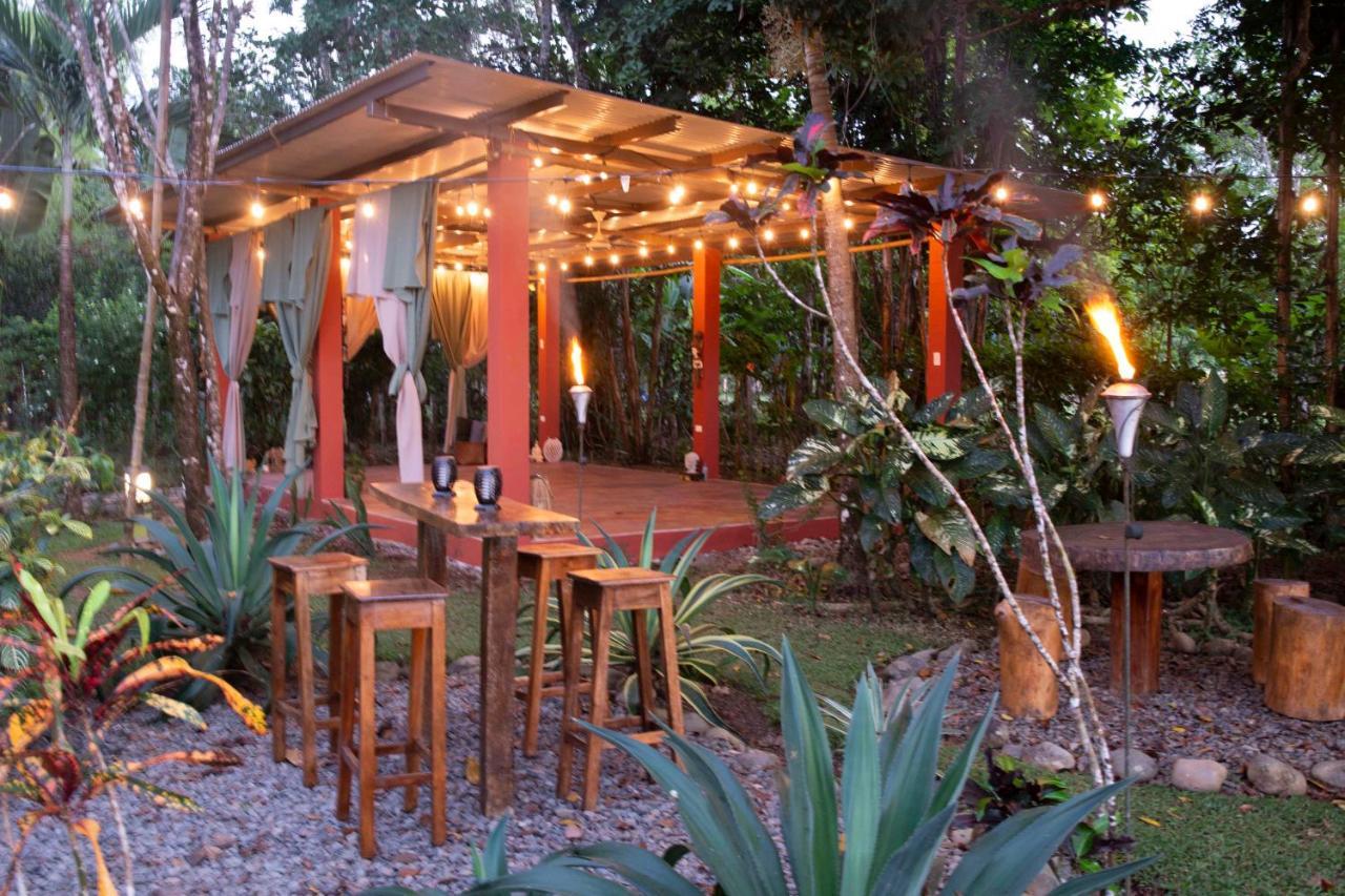 Naturalmente Boutique Bungalows Y Cocina Mediterranea Las Lajas  Exterior photo