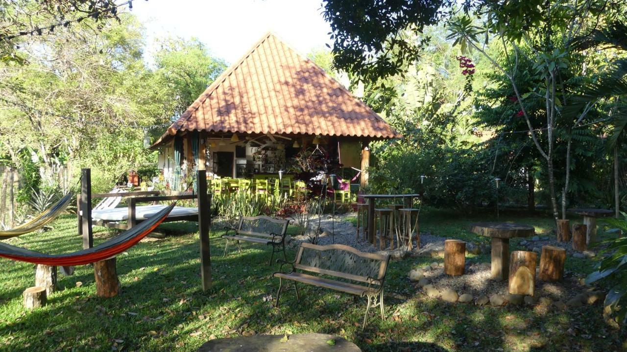 Naturalmente Boutique Bungalows Y Cocina Mediterranea Las Lajas  Exterior photo