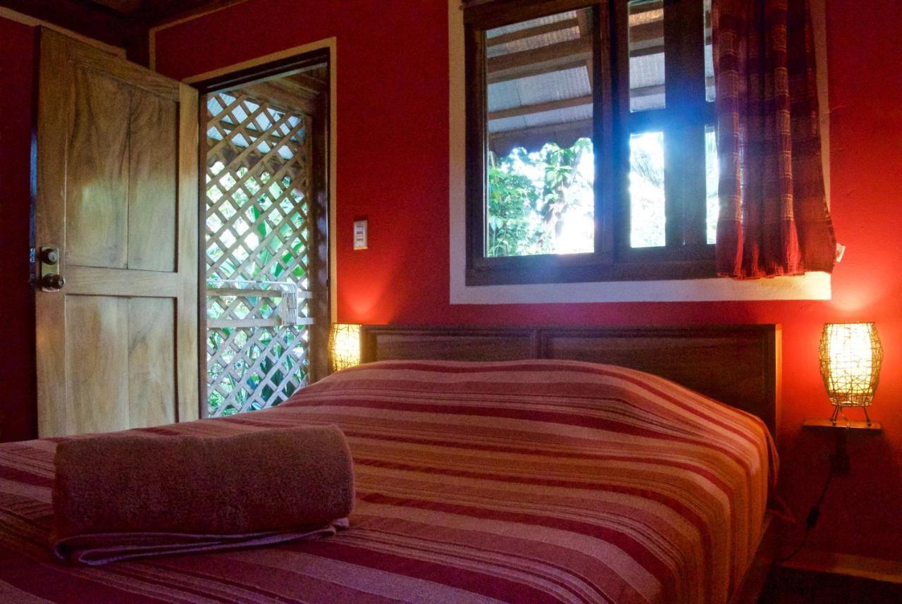Naturalmente Boutique Bungalows Y Cocina Mediterranea Las Lajas  Exterior photo